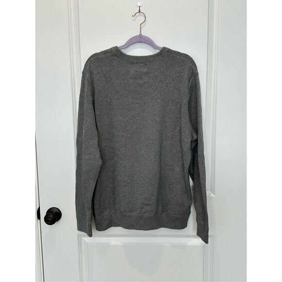 American Eagle Gray V-Neck Sweater Size XL - Picture 4 of 6